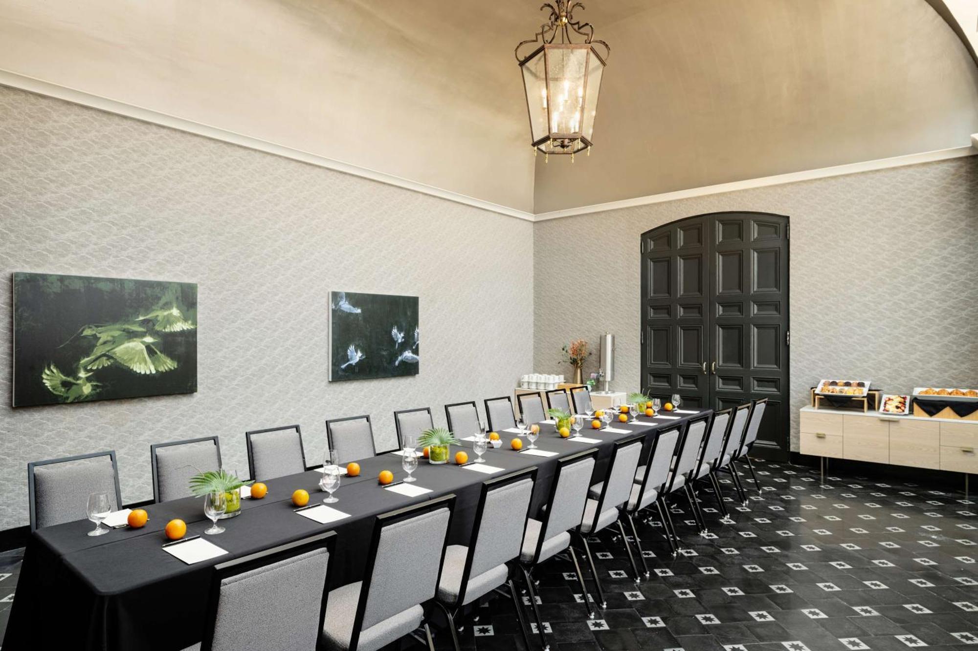 The Terrace Hotel Lakeland, Tapestry Collection By Hilton Bagian luar foto