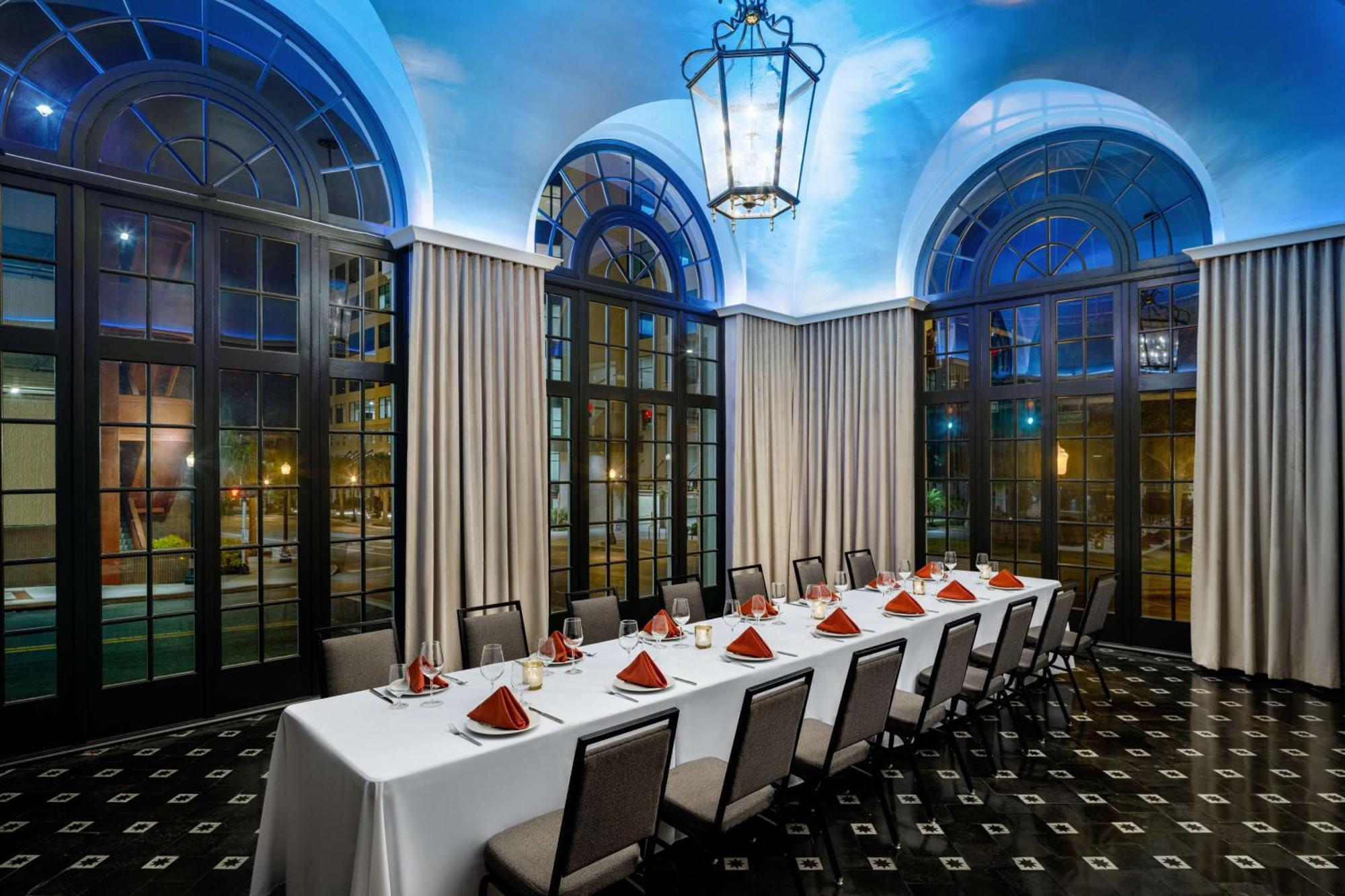 The Terrace Hotel Lakeland, Tapestry Collection By Hilton Bagian luar foto